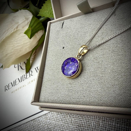 9ct Yellow Gold 10mm Round Memorial Pendant