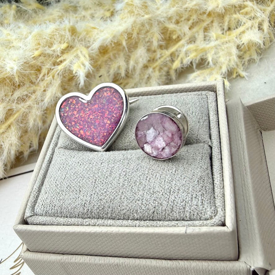 Brooches / Stockpins