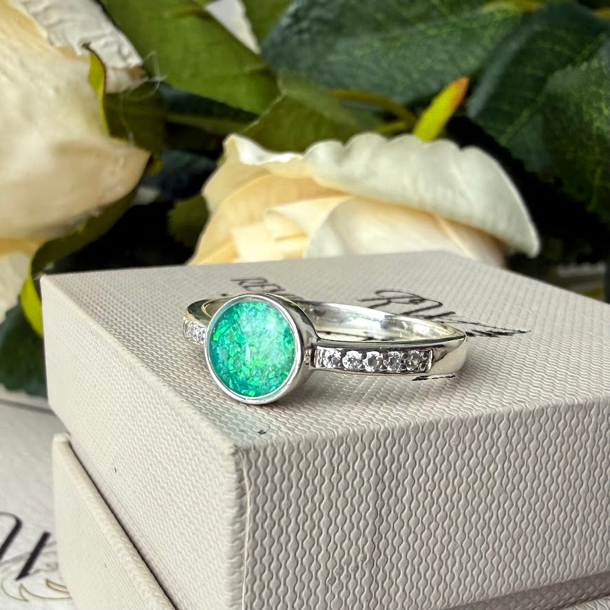 .925 sterling silver round crystal memorial ring