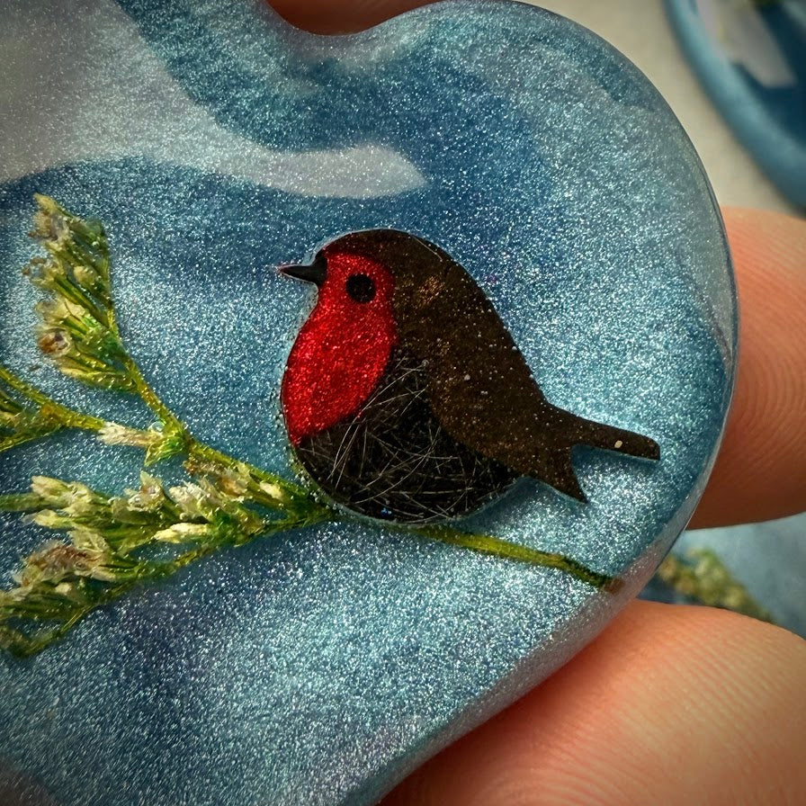 Wavy Heart Robin Memorial Pebble