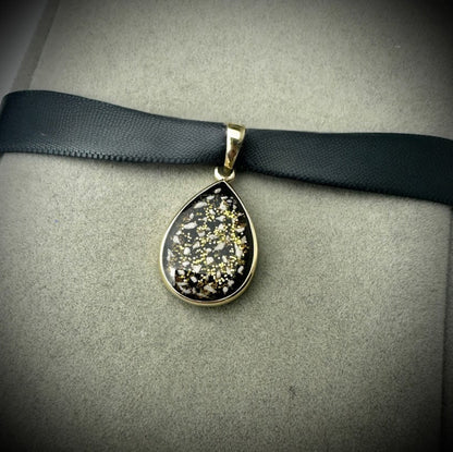 9ct Yellow Gold Teardrop Memorial Pendant