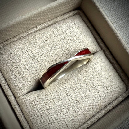 Sterling Silver Twist Memorial Ring
