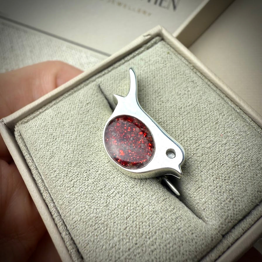 Sterling Silver Classic Robin Memorial Brooch/Pin