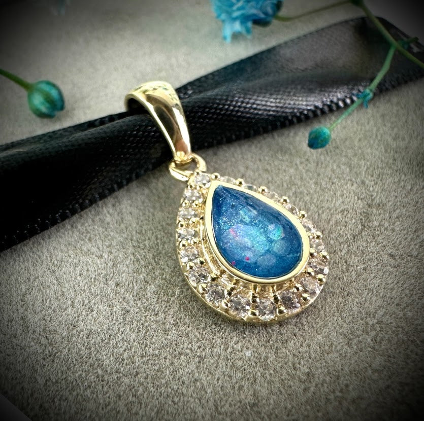 9ct Yellow Gold Crystal Teardrop Memorial Pendant