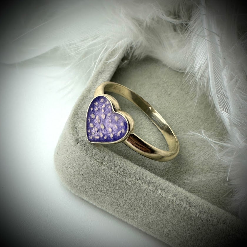 9ct Yellow Gold Heart Memorial Ring