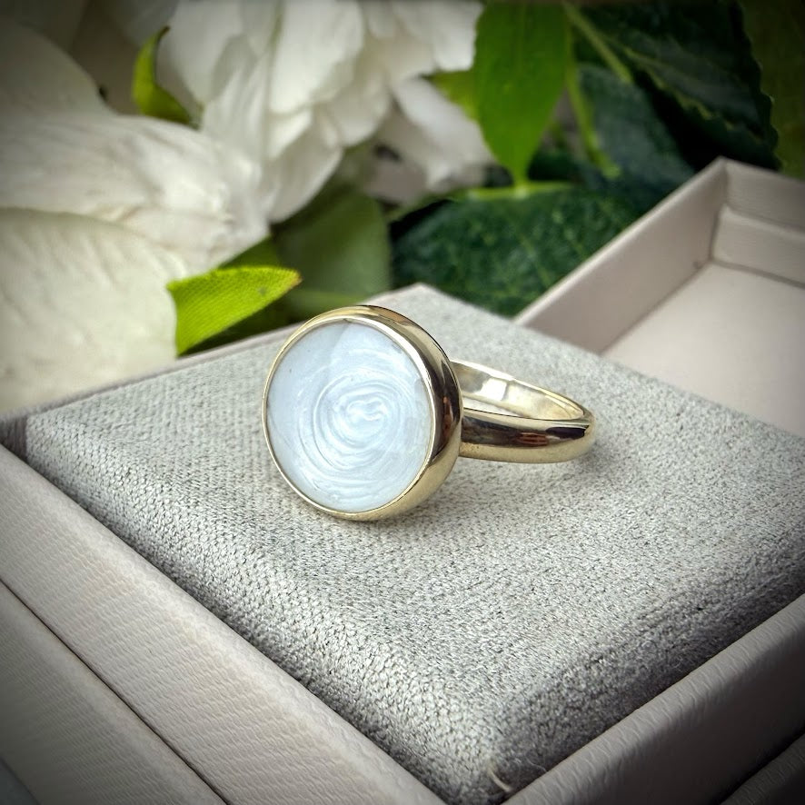 9ct Yellow Gold Round Memorial Ring