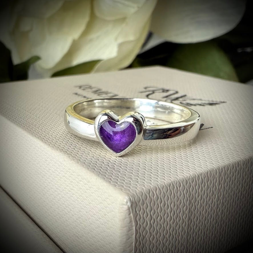 Sterling Silver Classic Heart Memorial Ring