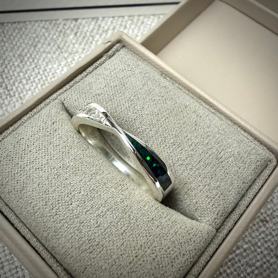Sterling Silver Crystal Twist Memorial Ring