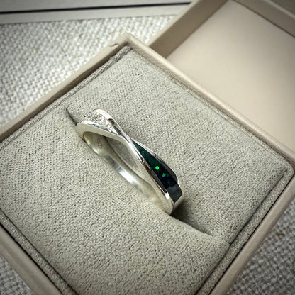 Sterling Silver Crystal Twist Memorial Ring