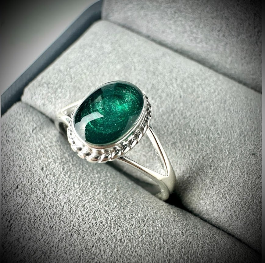 Sterling Silver Rope Edged Oval Memorial Ring