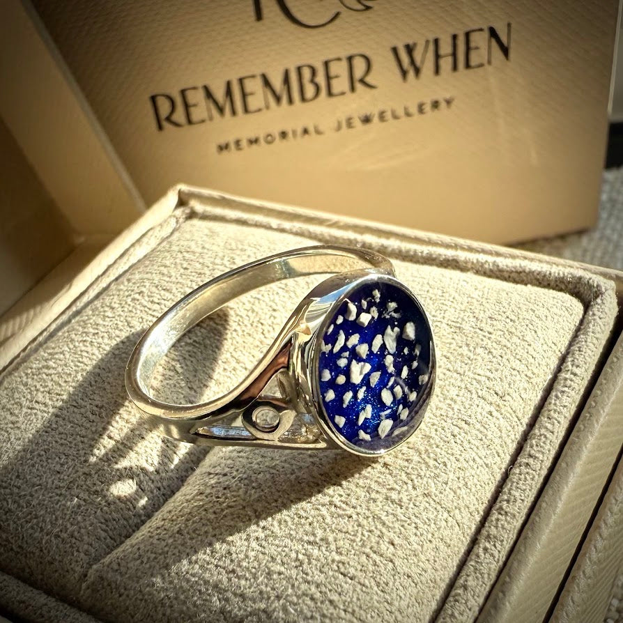 Sterling Silver classic Oval Memorial Ring