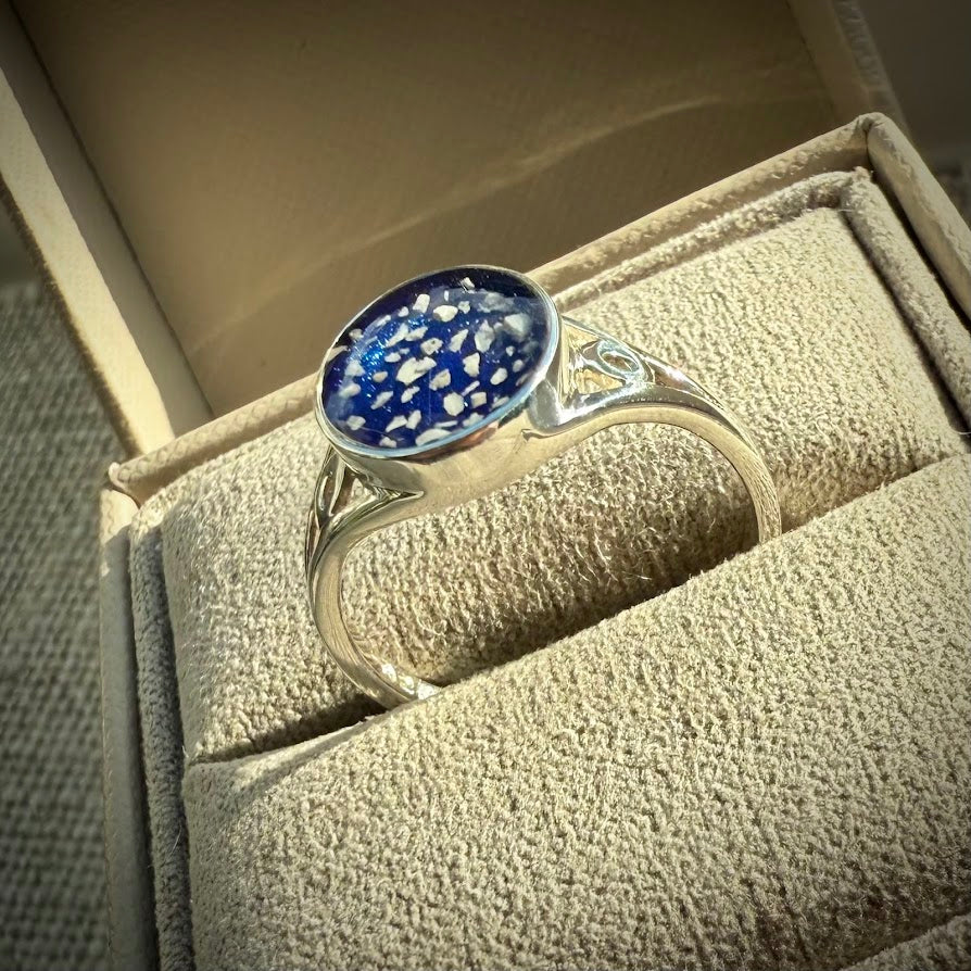 Sterling Silver classic Oval Memorial Ring